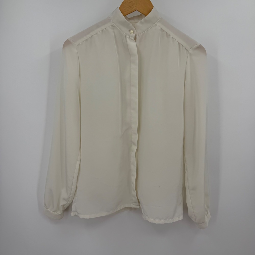 VTG Country Sophisticates Pendleton Cream Mock Neck Hidden Button Blouse Sz M?